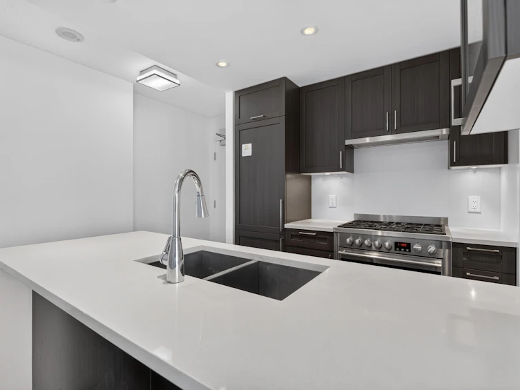 1702-5515 Boundary Road, Vancouver, BC, V5R 0E3 - 7