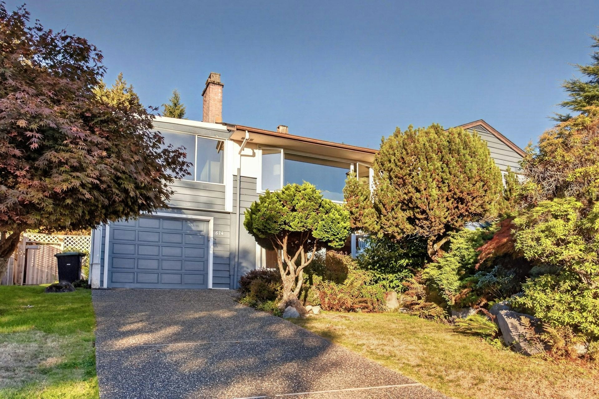 674 Blueridge Avenue, North Vancouver, BC, V7R 2J3 - 34