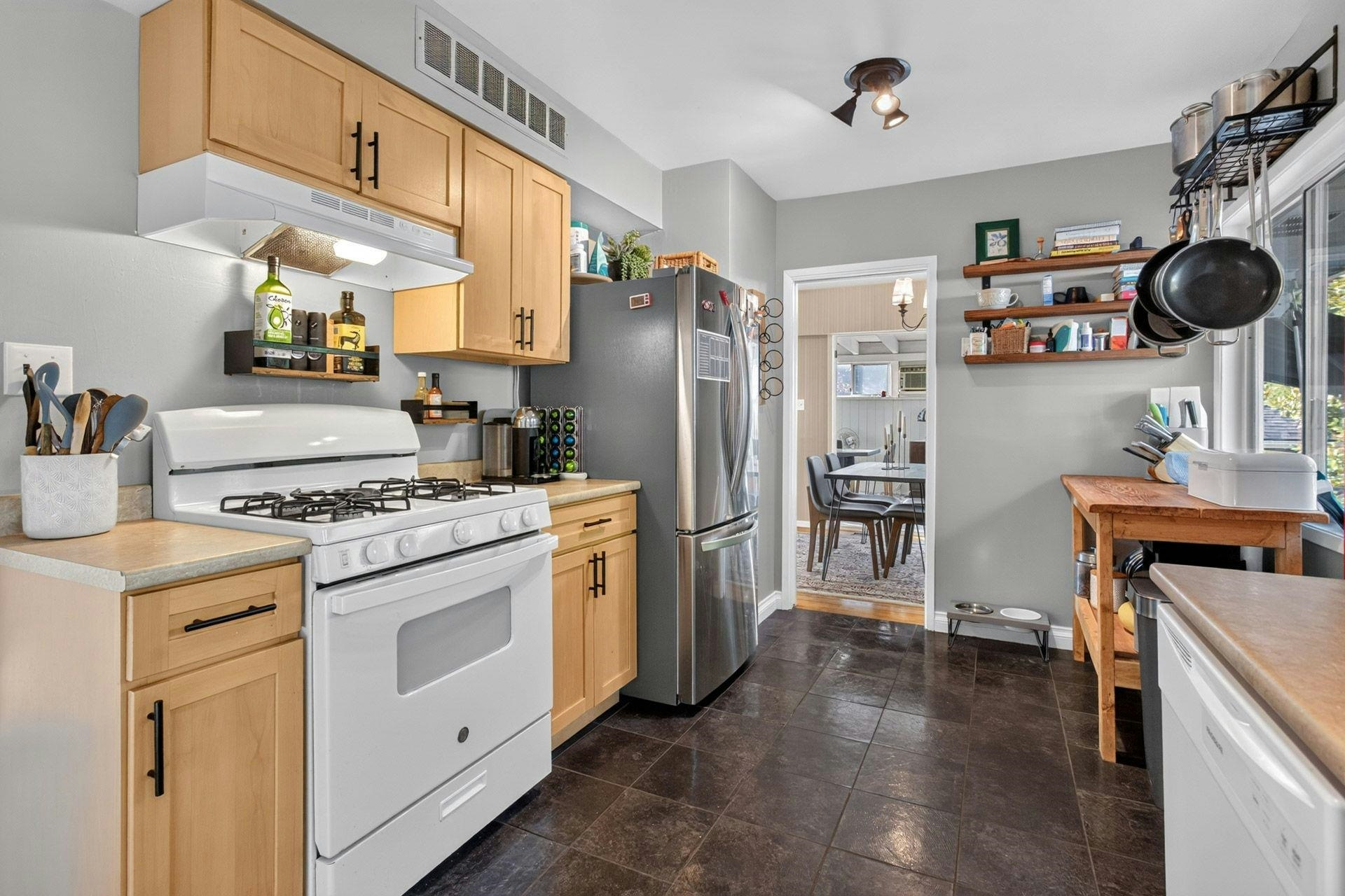 674 Blueridge Avenue, North Vancouver, BC, V7R 2J3 - 8