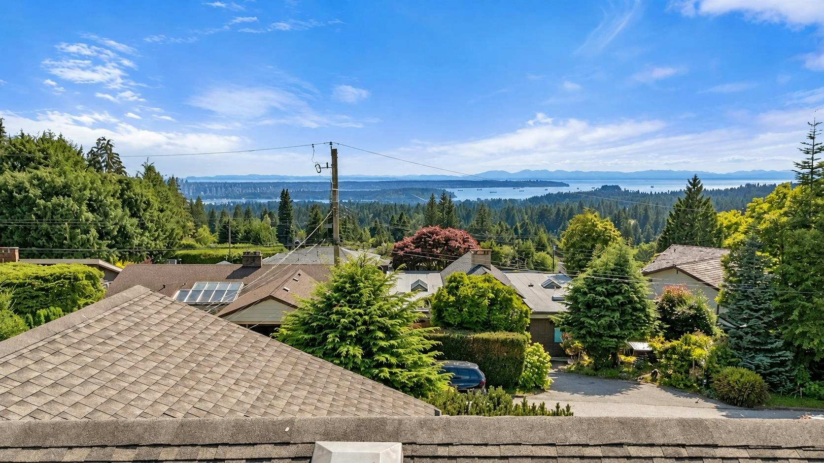 674 Blueridge Avenue, North Vancouver, BC, V7R 2J3