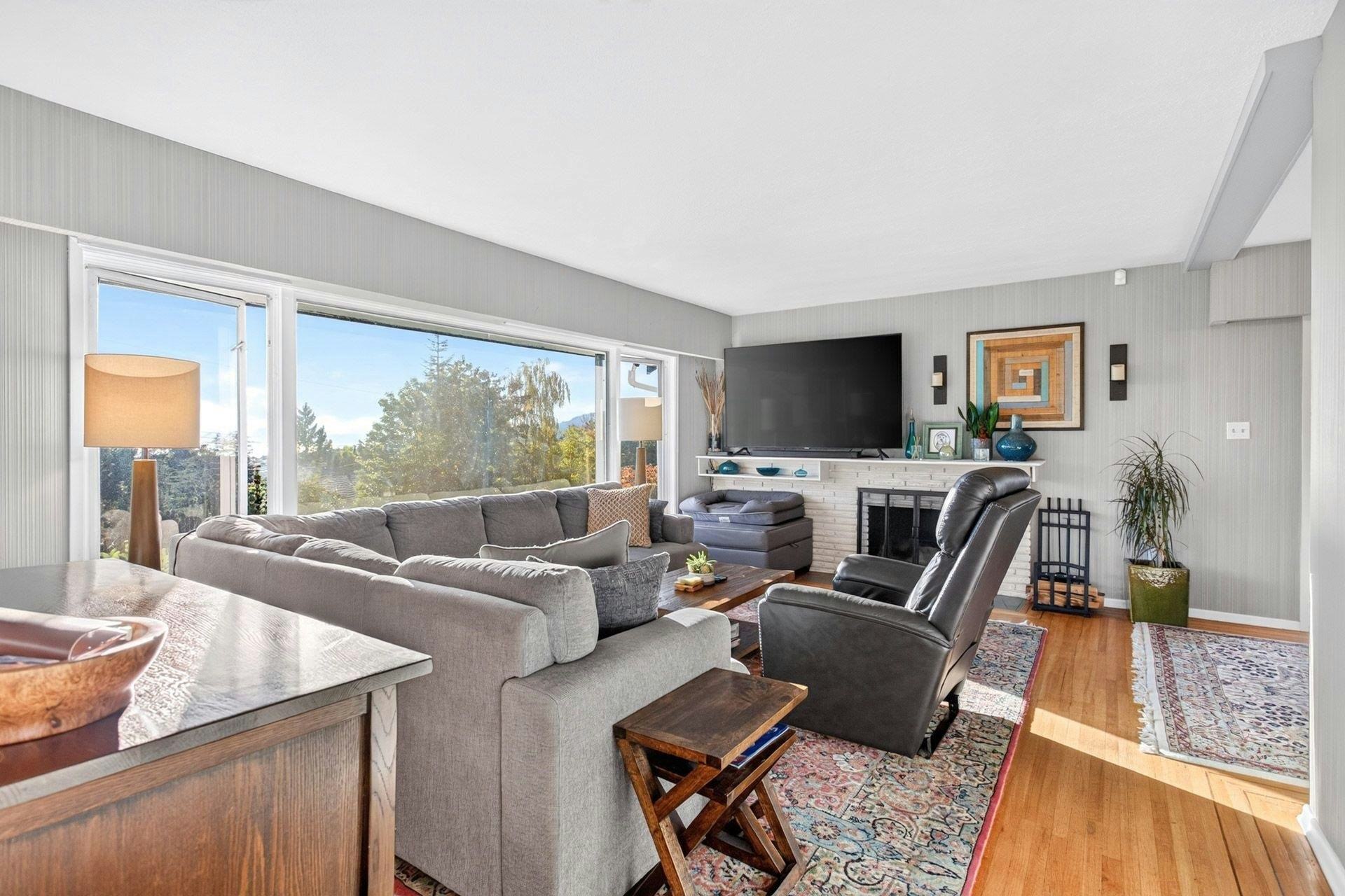 674 Blueridge Avenue, North Vancouver, BC, V7R 2J3 - 4
