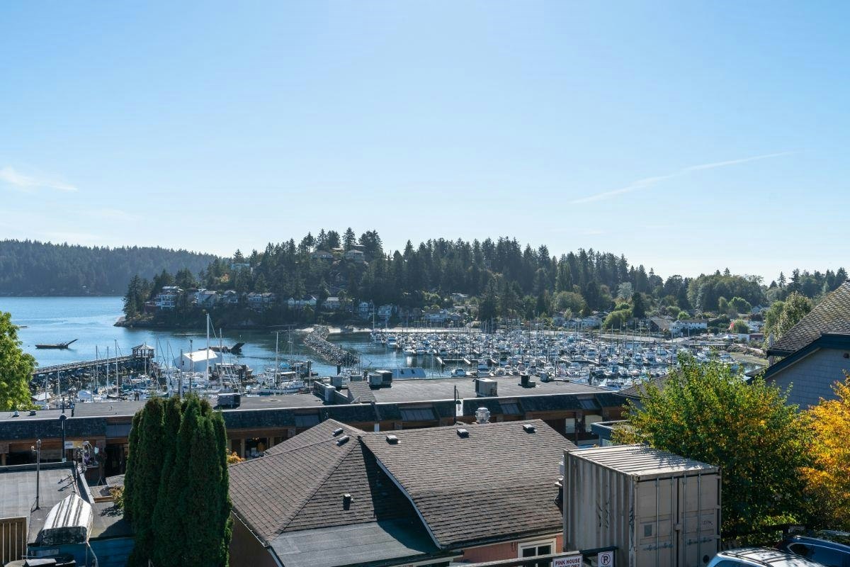 102-524 S Fletcher Road, Gibsons, BC, V0N 1V0 - 6