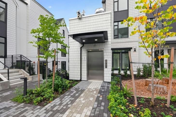185-5433 Oak Street, Vancouver, BC, V6M 0G4 3