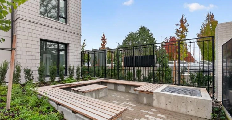 185-5433 Oak Street, Vancouver, BC, V6M 0G4 - 2