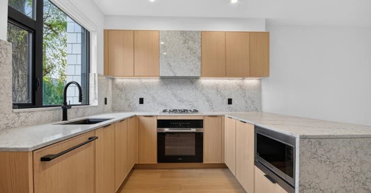 185-5433 Oak Street, Vancouver, BC, V6M 0G4 - 9