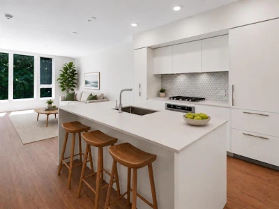 1500 Scott Crescent - 2