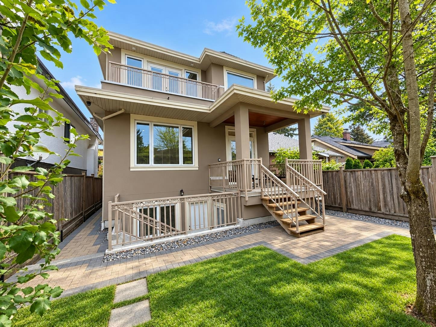 3760 W 17th Avenue, Vancouver, BC, V6S 1A2 - 2