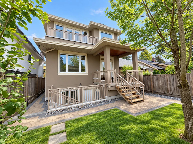 3760 W 17th Avenue, Vancouver, BC, V6S 1A2 - 2