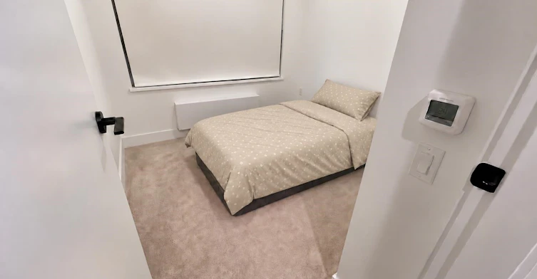 5xx-8750 University Crescent, Burnaby, BC, V5A 0G9 - 2