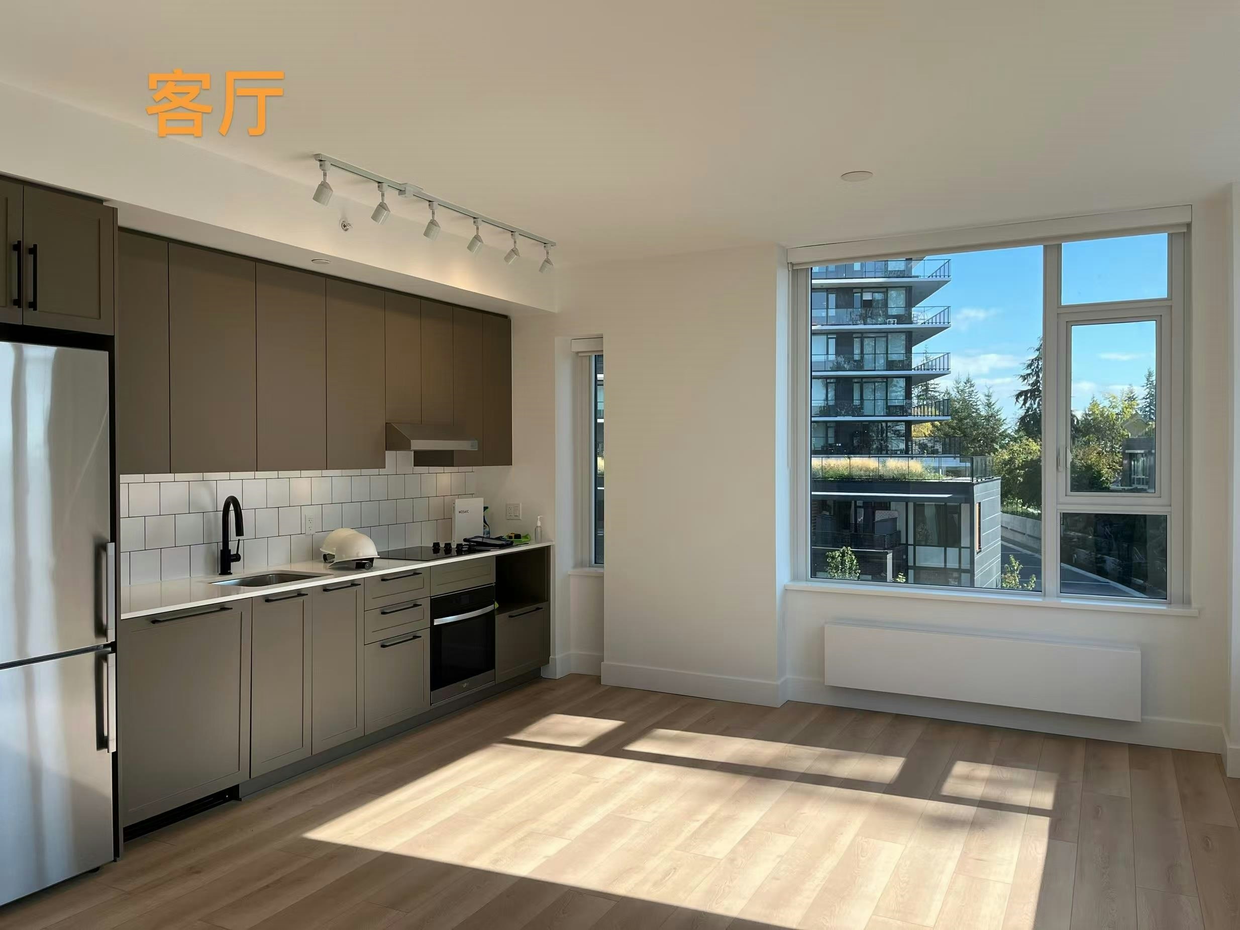 5xx-8750 University Crescent, Burnaby, BC, V5A 0G9 - 8