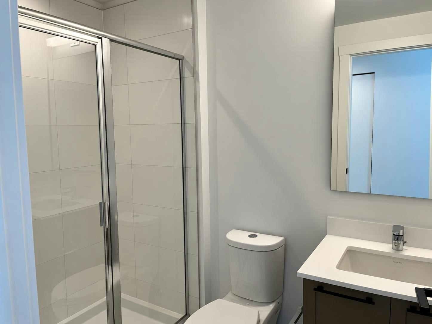 5xx-8750 University Crescent, Burnaby, BC, V5A 0G9 5