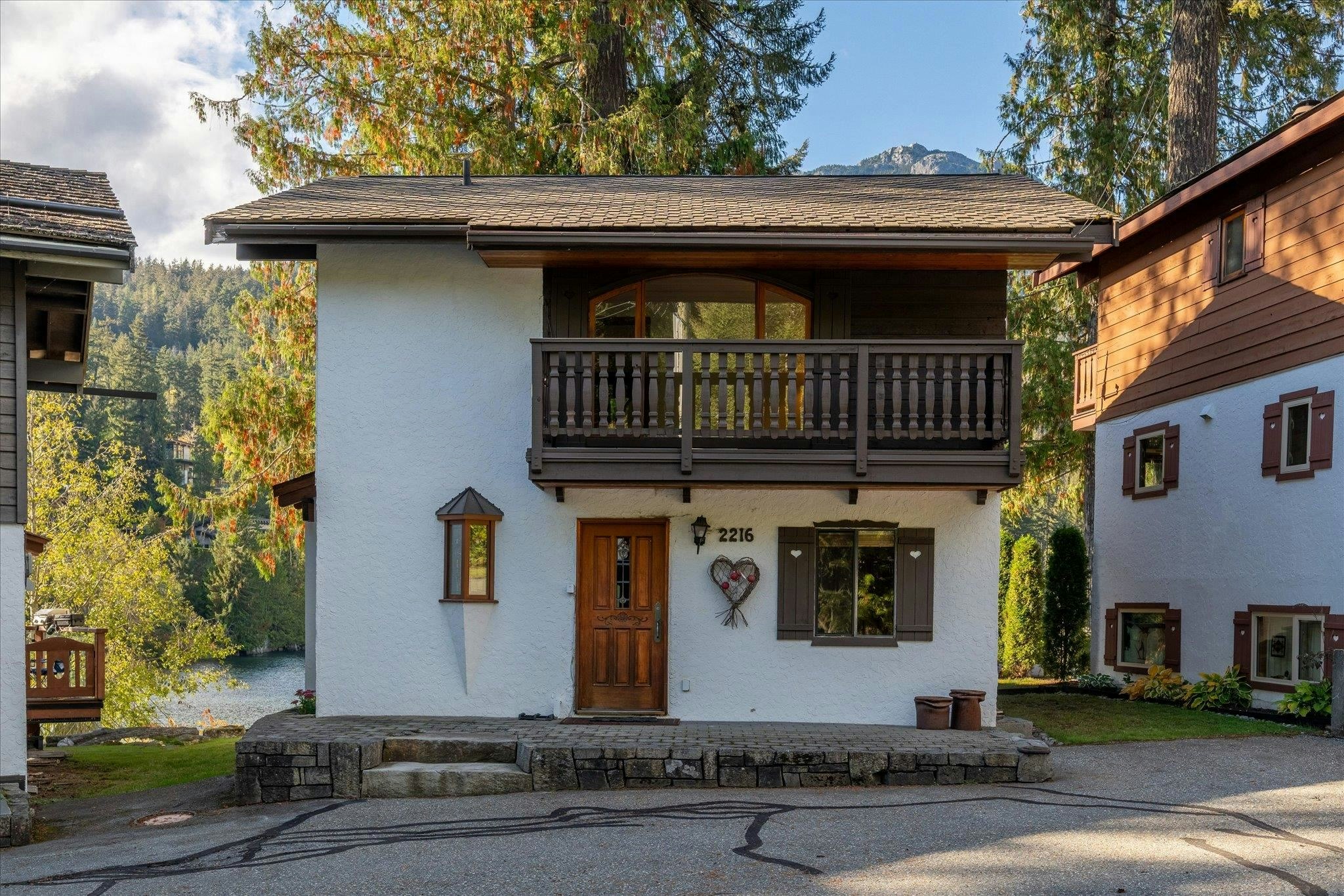 2216 Whistler Ridge, Whistler, BC, V8E 0A9