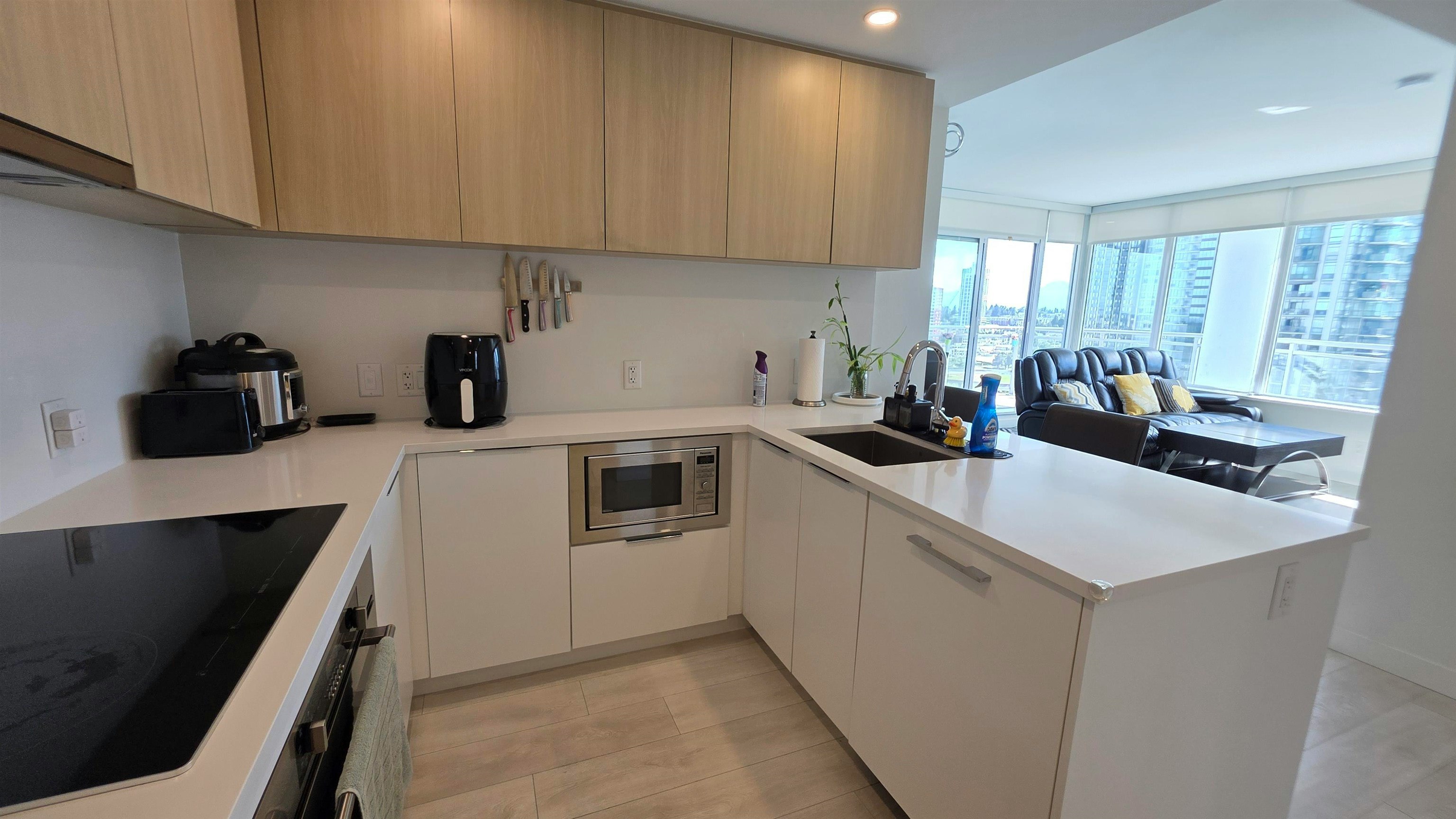 1403-13318 104 Avenue, Surrey, BC, V3T 0R2 - 15