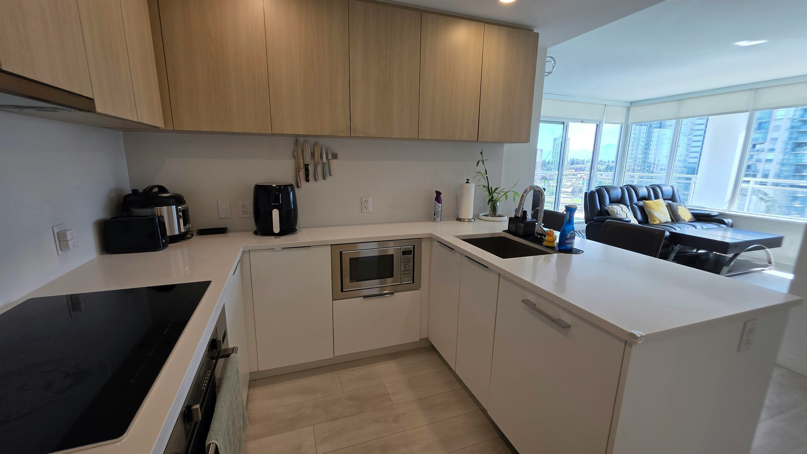 1403-13318 104 Avenue, Surrey, BC, V3T 0R2 - 14