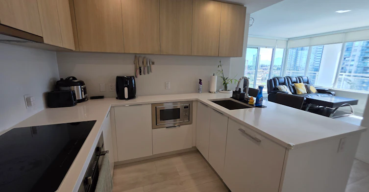 1403-13318 104 Avenue, Surrey, BC, V3T 0R2 - 14