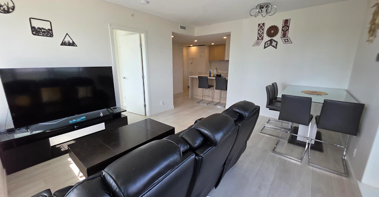 1403-13318 104 Avenue, Surrey, BC, V3T 0R2 - 2