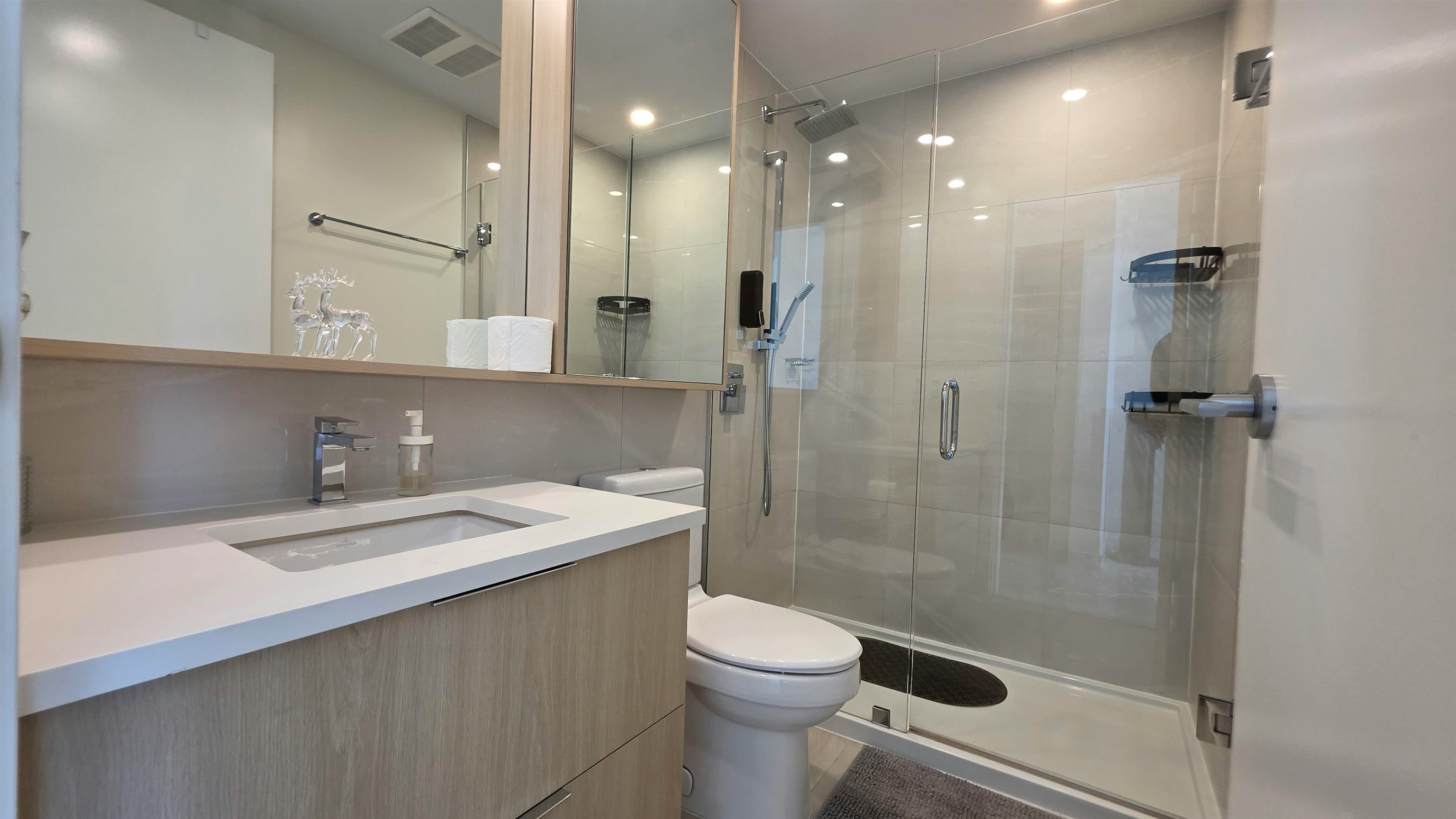 1403-13318 104 Avenue, Surrey, BC, V3T 0R2 - 12