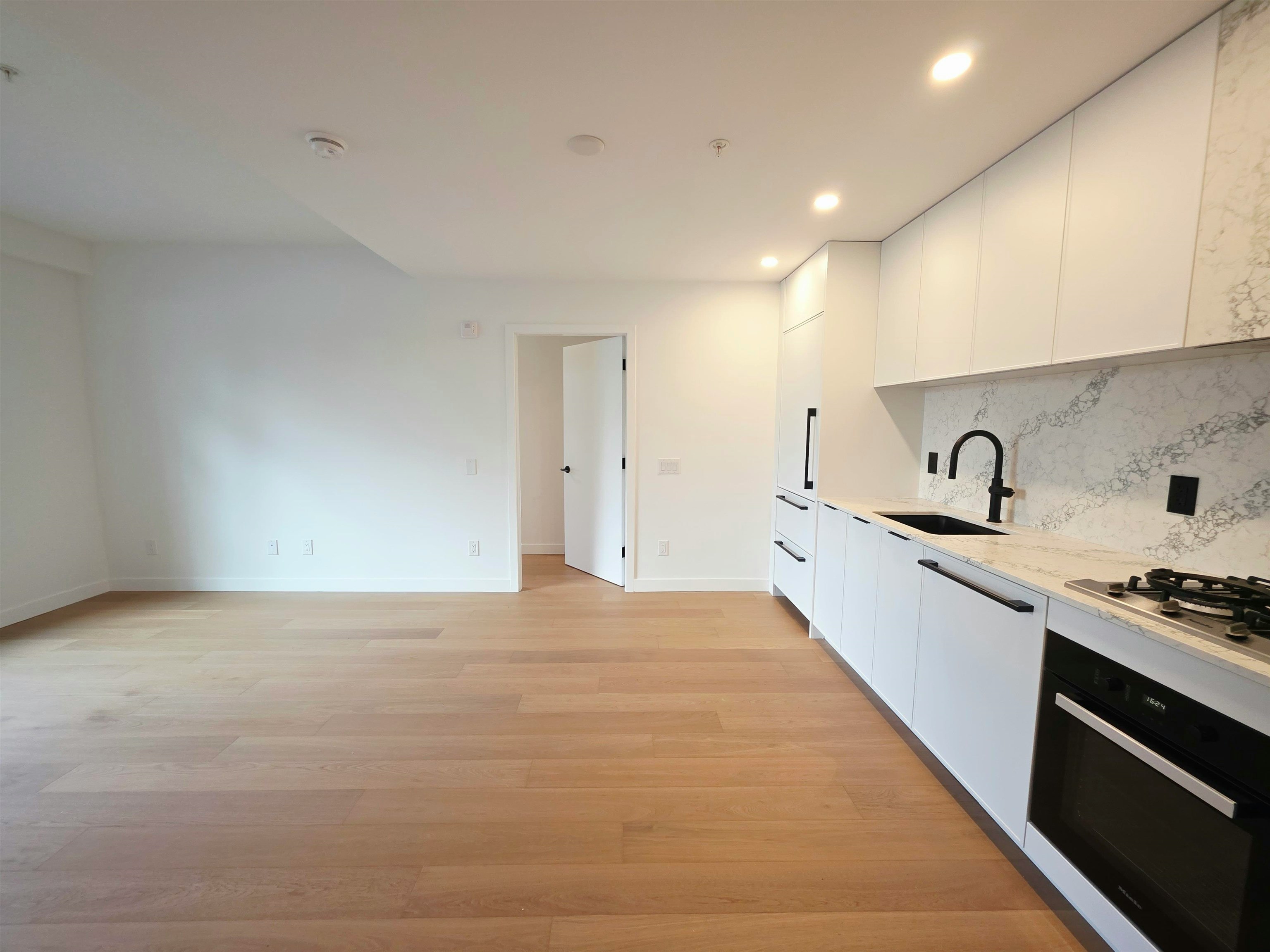 189-5433 Oak Street, Vancouver, BC, V6M 0G4 - 6