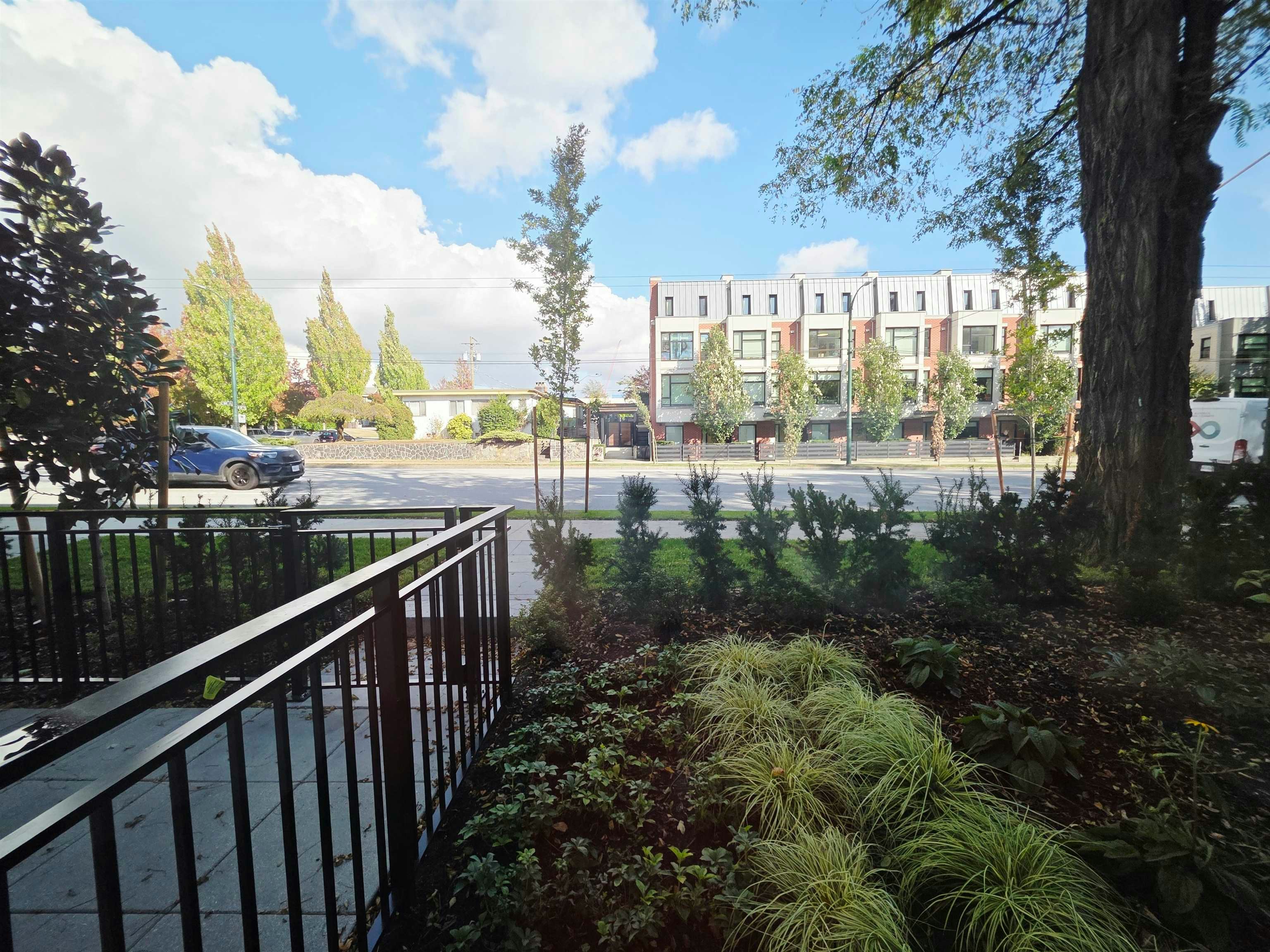 189-5433 Oak Street, Vancouver, BC, V6M 0G4 - 3