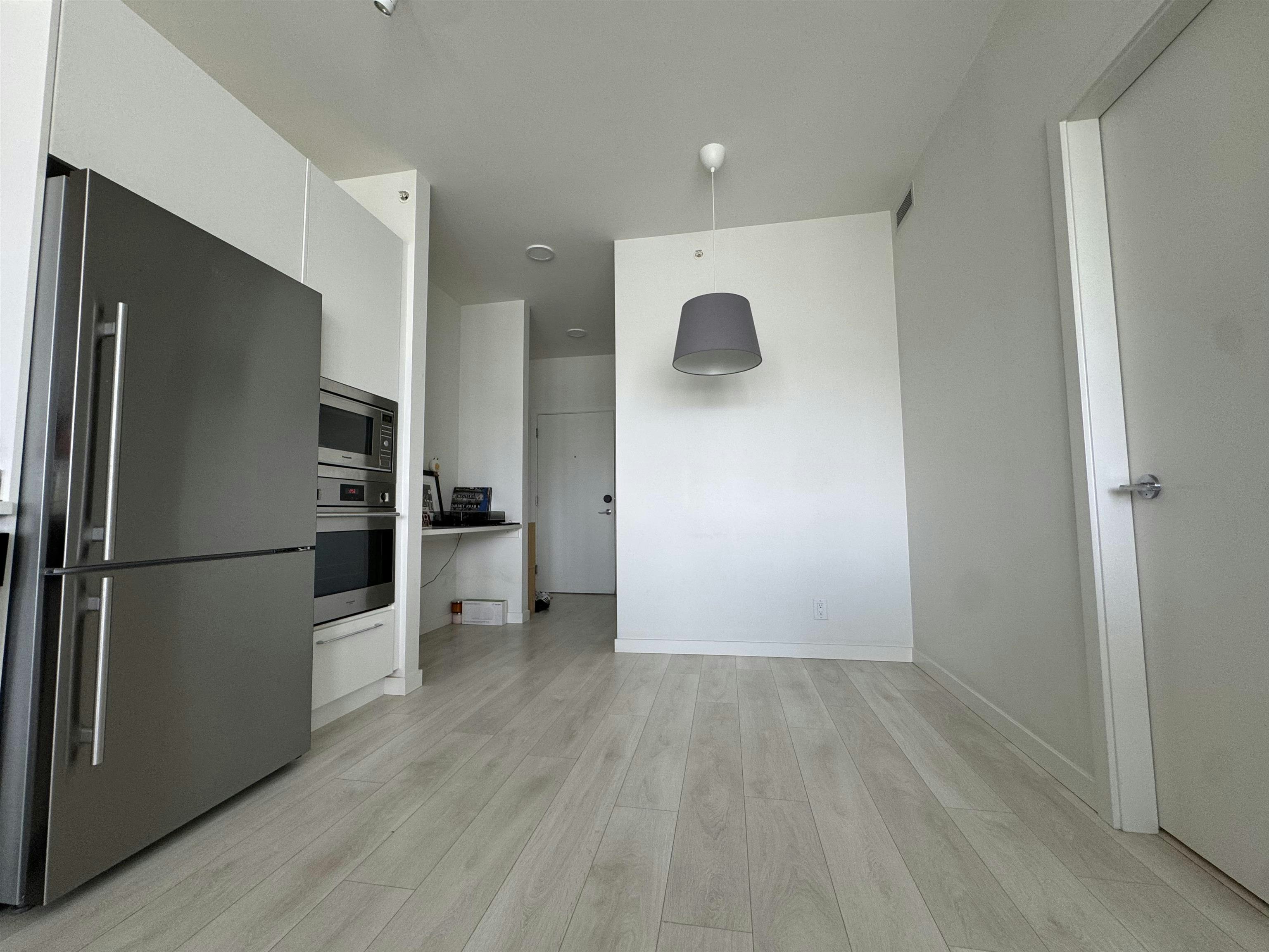 808-691 North Road, Burnaby, BC, V3J 0H9 - 9