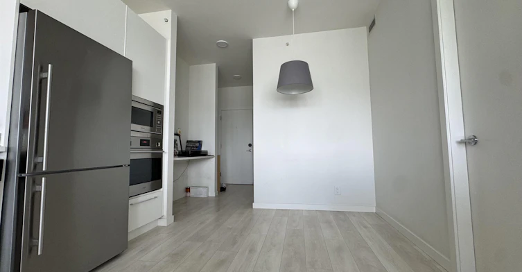 808-691 North Road, Burnaby, BC, V3J 0H9 - 9