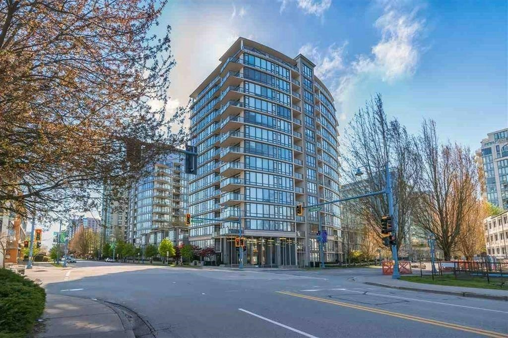 906-7360 Elmbridge Way, Richmond, BC, V6Y 4C5