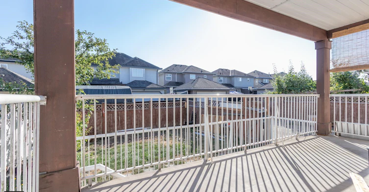 upper level-19130 69a Avenue, Surrey, BC, V4N 0A5 - 11
