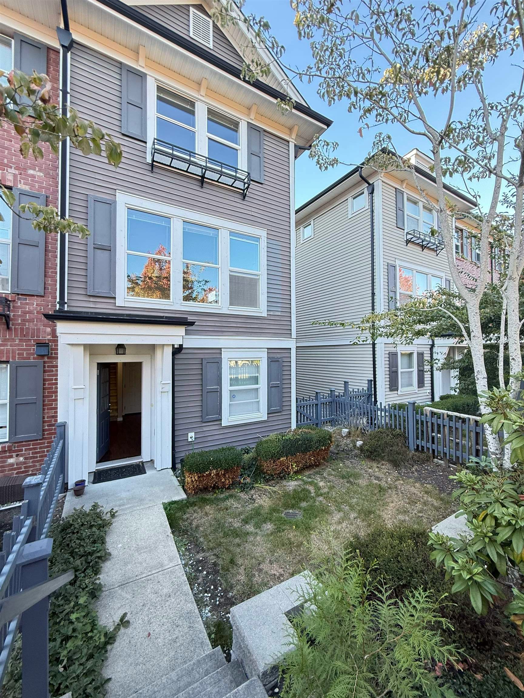 41-10415 Delsom Crescent, Delta, BC, V4C 0B1 2