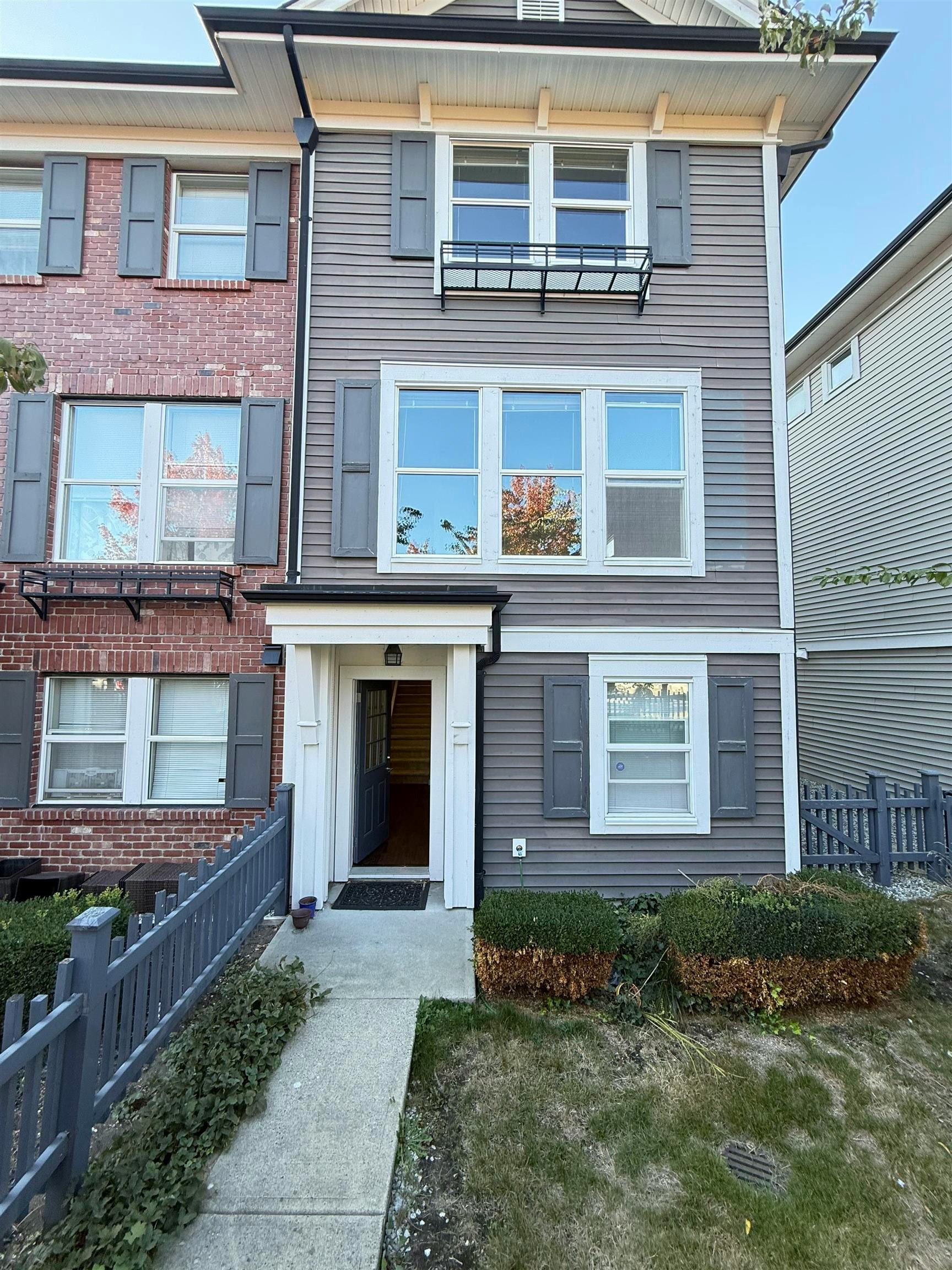 41-10415 Delsom Crescent, Delta, BC, V4C 0B1 1