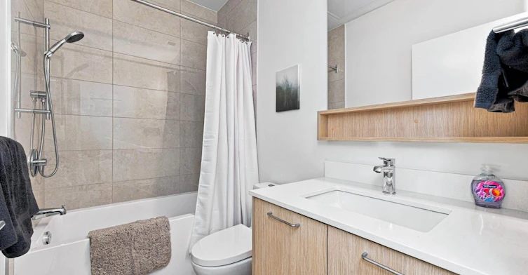 111-1529 Oxford Street, North Vancouver, BC, V7J 0G2 - 6