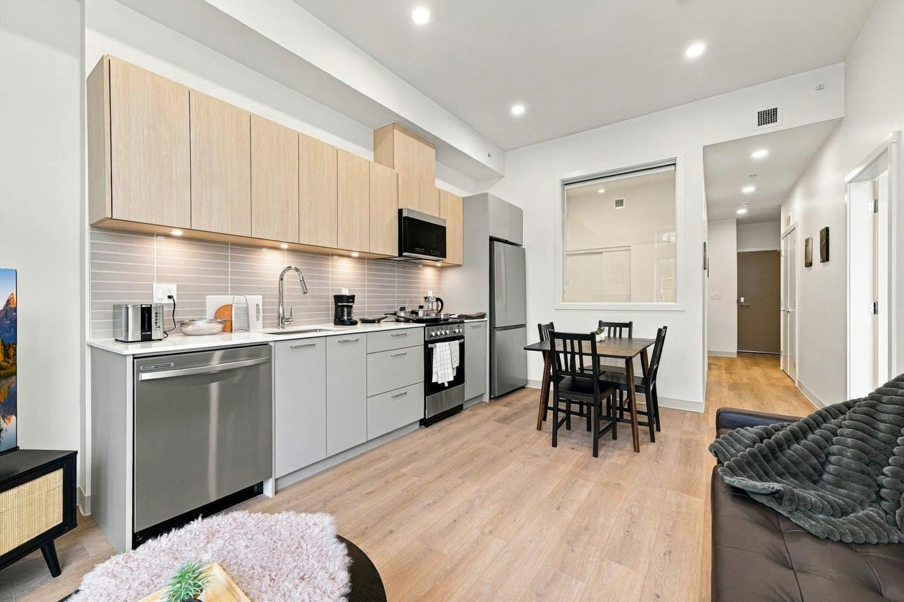 111-1529 Oxford Street, North Vancouver, BC, V7J 0G2 - 13