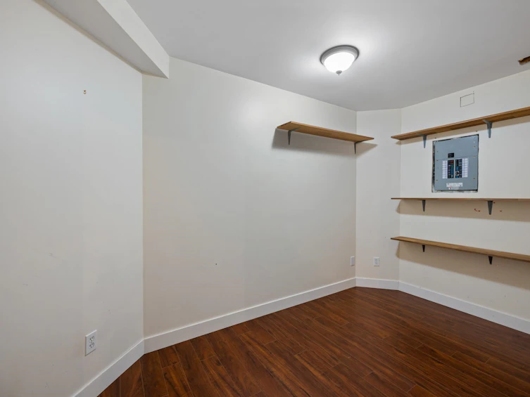 8692 207 Street, Langley, BC, V1M 3X4 - 33
