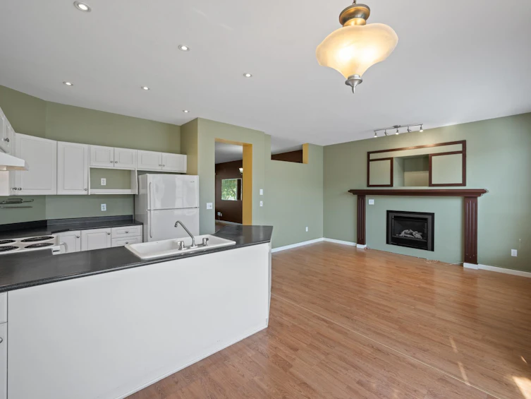 8692 207 Street, Langley, BC, V1M 3X4 - 16