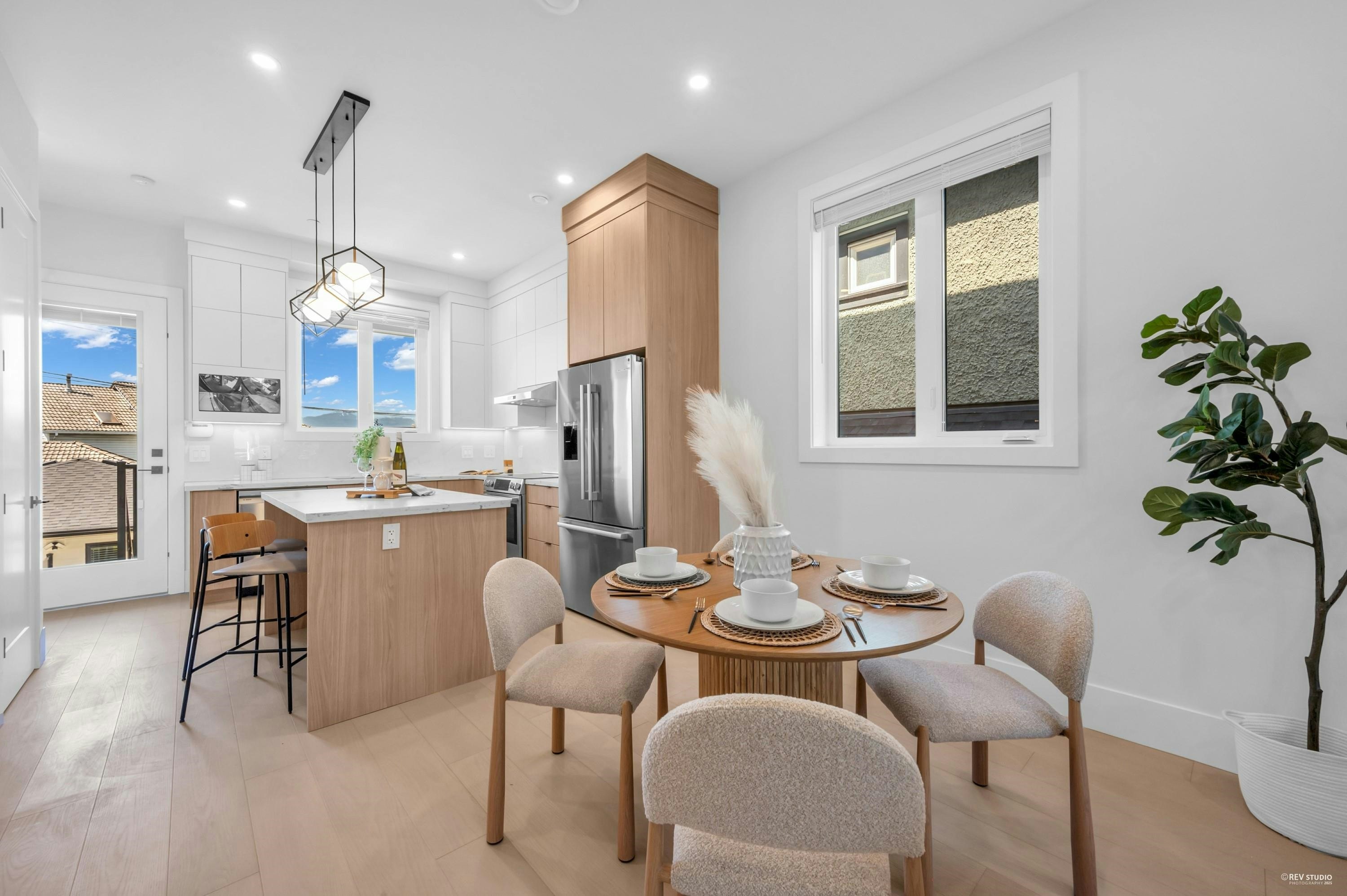 3417 Seaforth Drive, Vancouver, BC, V5M 4C6 - 5