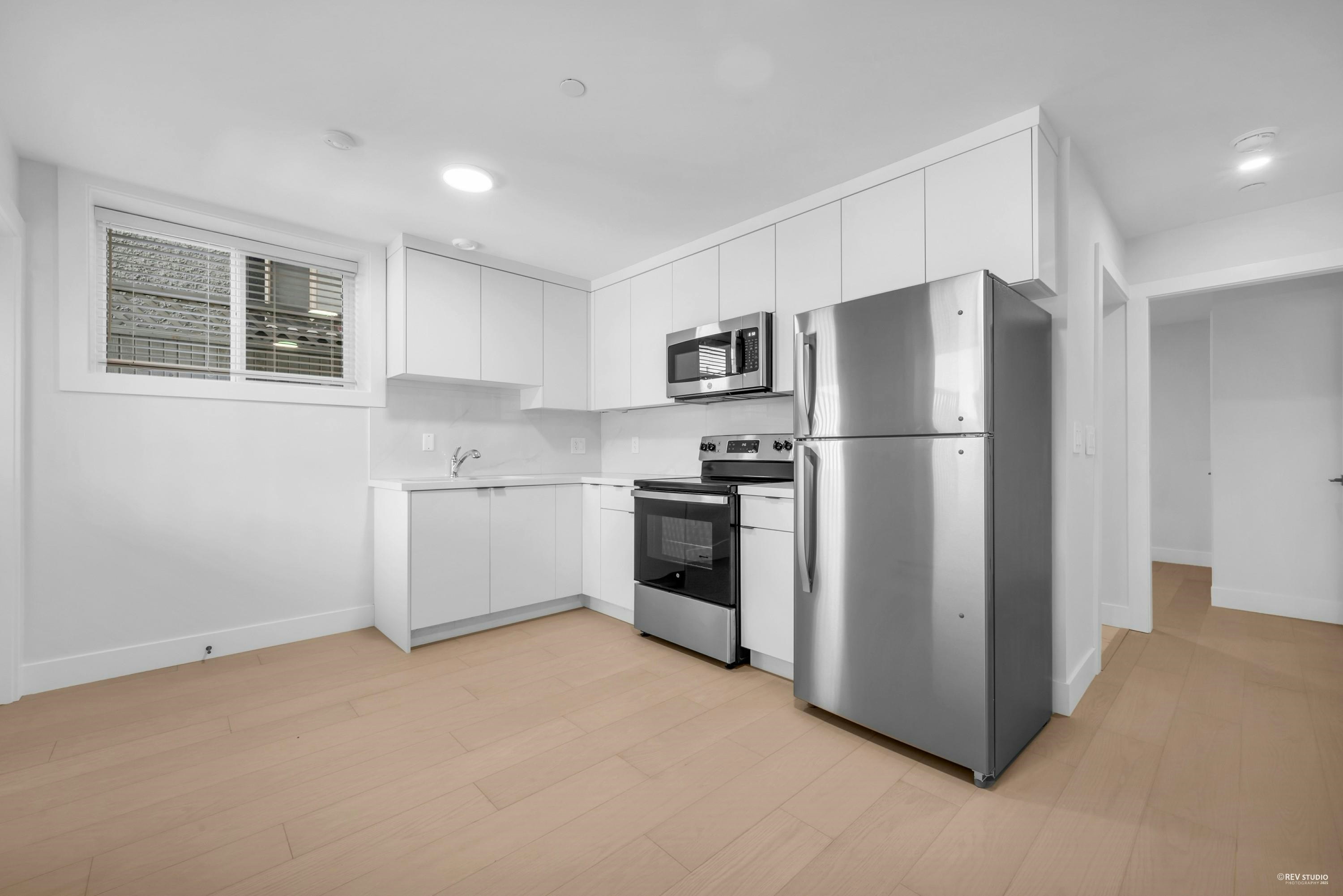 3417 Seaforth Drive, Vancouver, BC, V5M 4C6 - 18