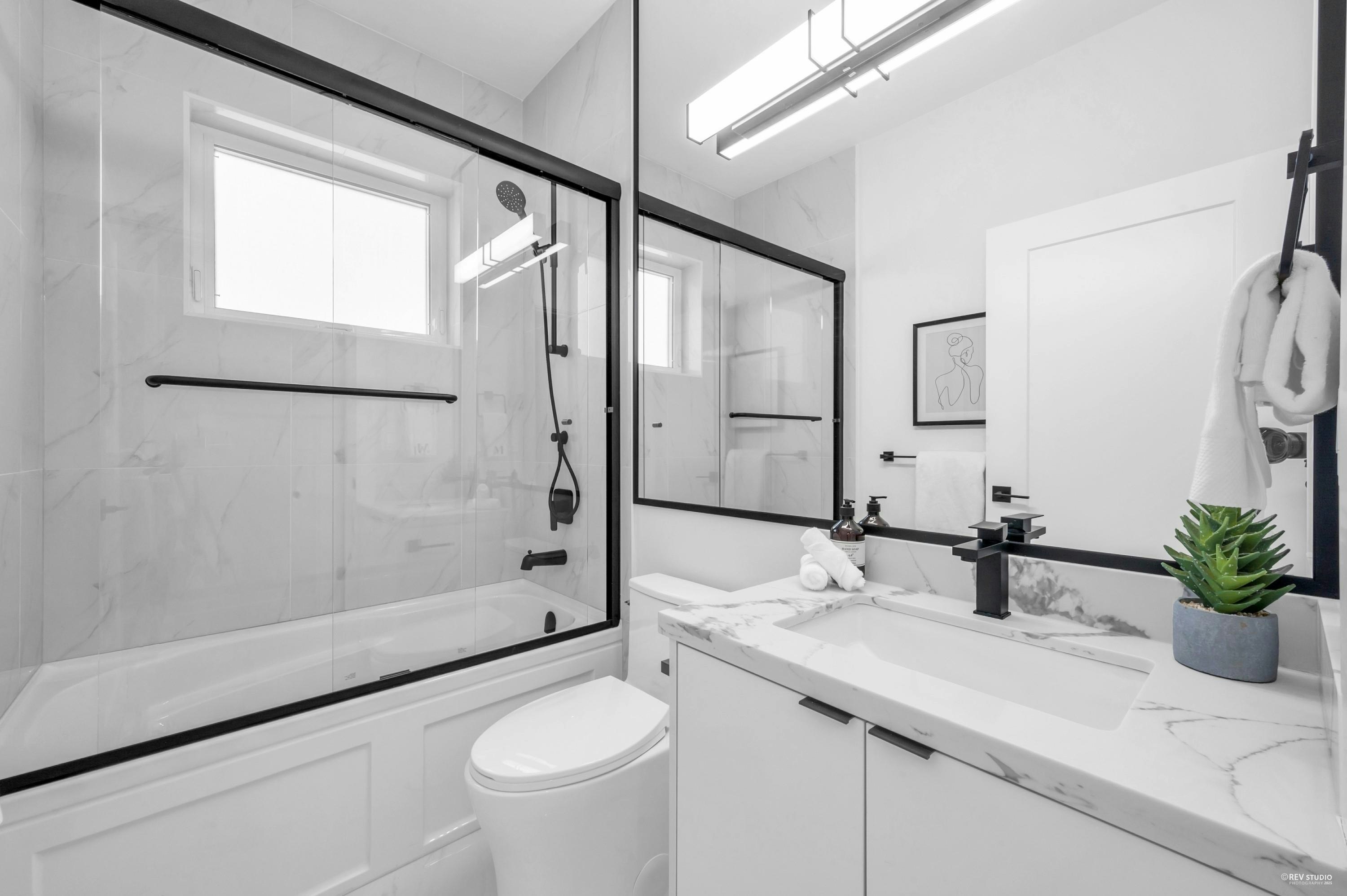 3417 Seaforth Drive, Vancouver, BC, V5M 4C6 - 16