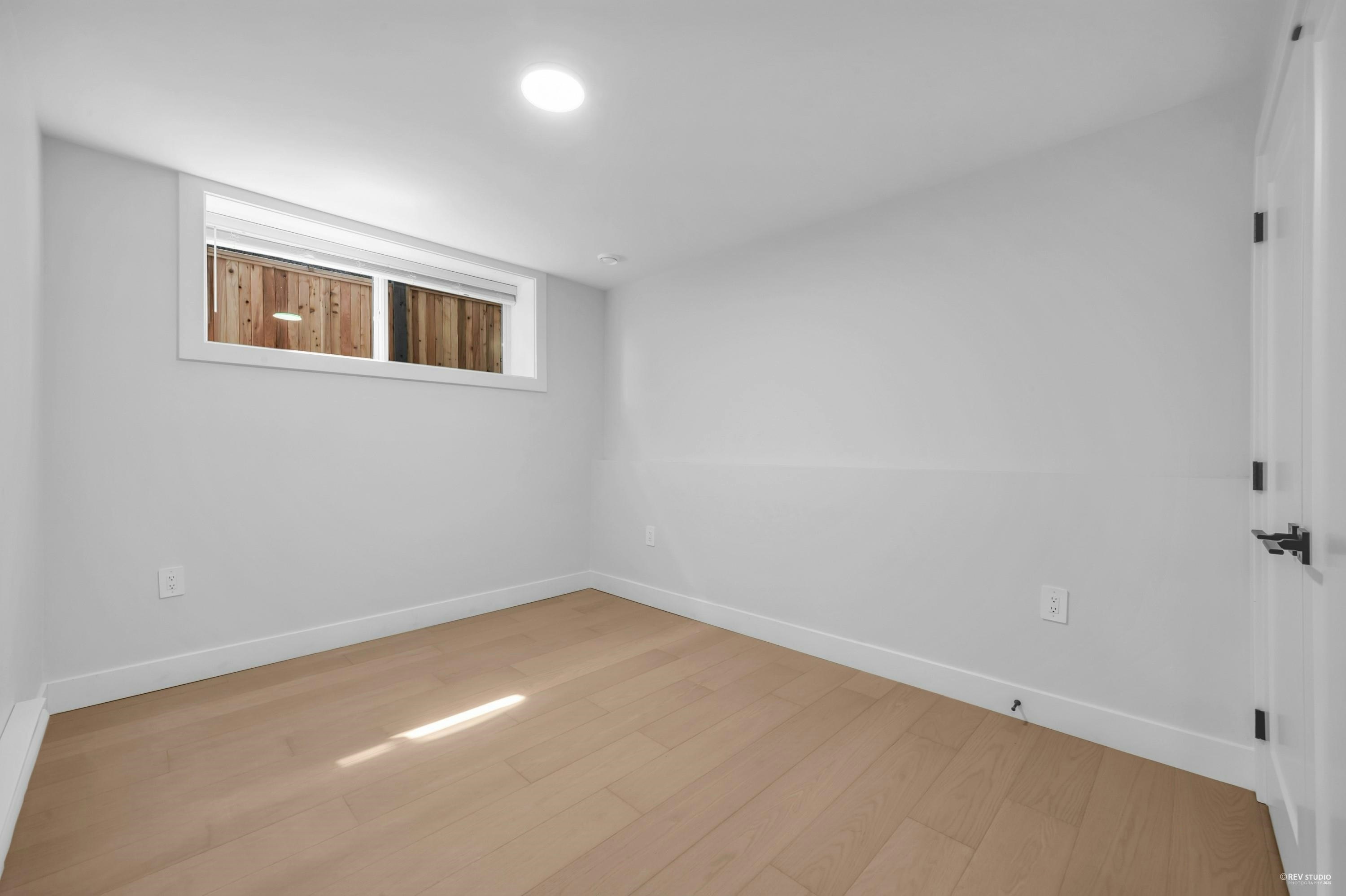 3417 Seaforth Drive, Vancouver, BC, V5M 4C6 - 21