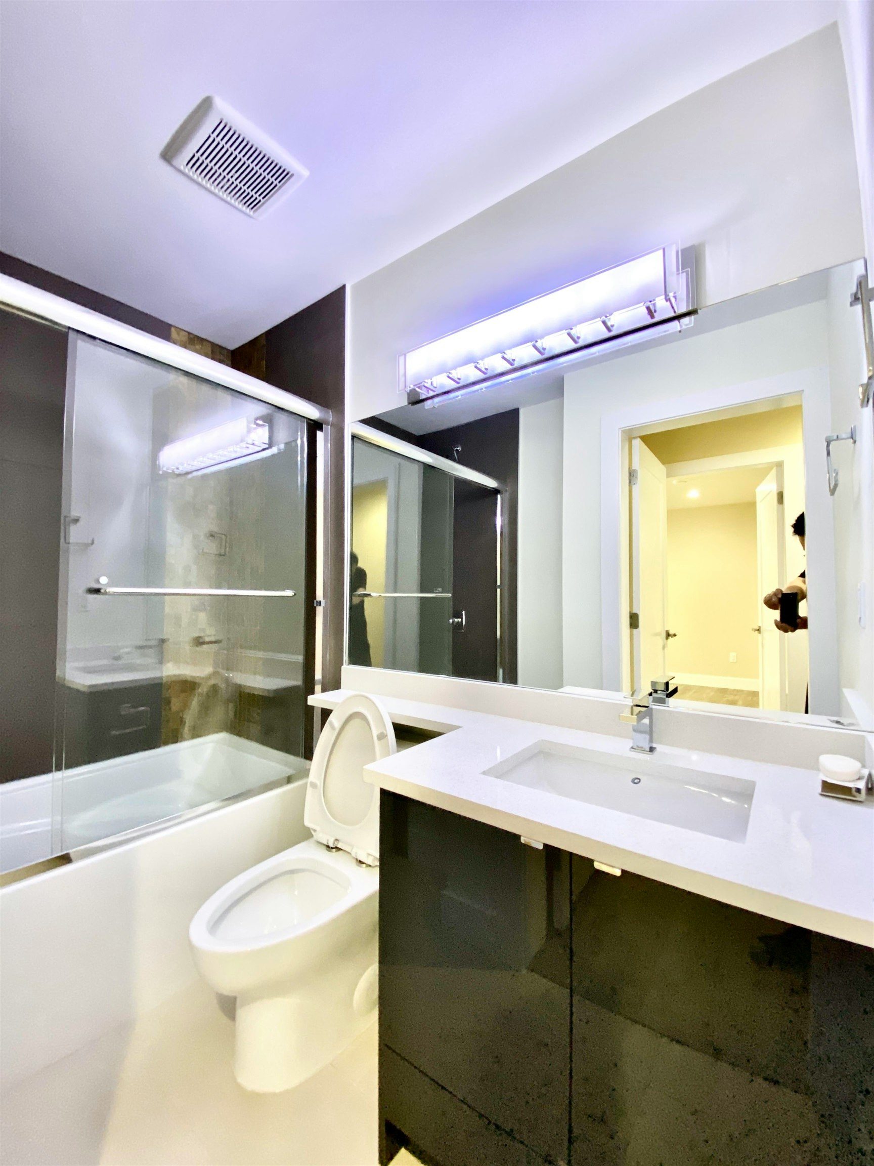 Basement-17XX Howard Avenue, Burnaby, BC, V5B 3S4 - 6