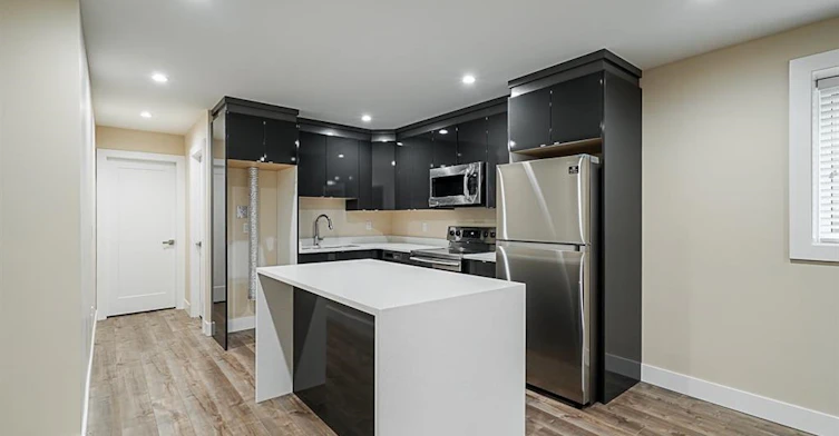 Basement-17XX Howard Avenue, Burnaby, BC, V5B 3S4