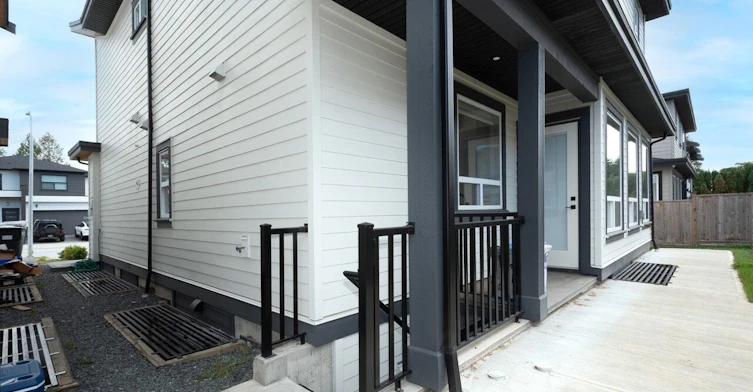 Lower Suite-7137 204a Street, Langley, BC, V2Y 3S7