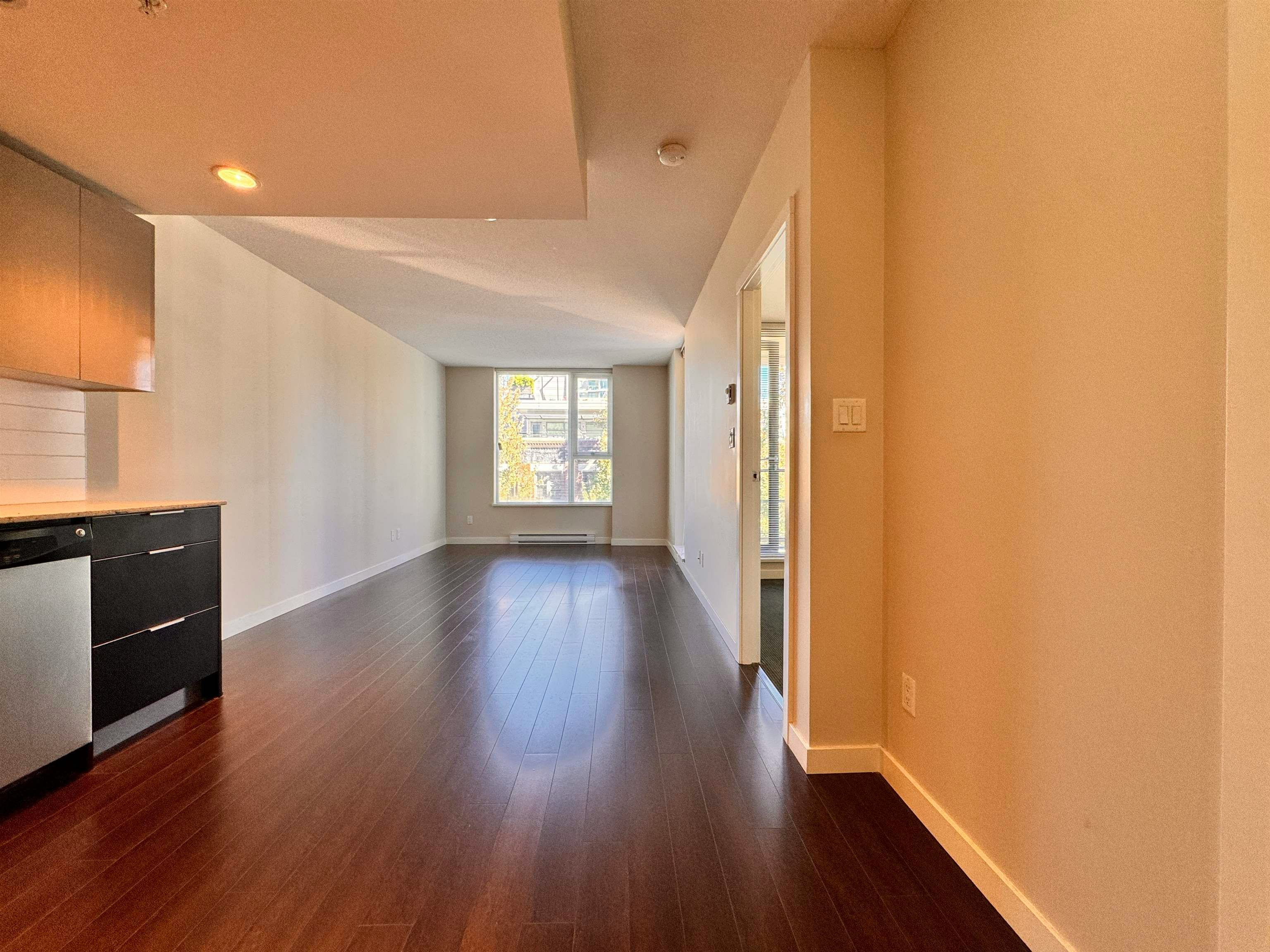 511-1919 Wylie Street, Vancouver, BC, V5Y 0E7 - 4