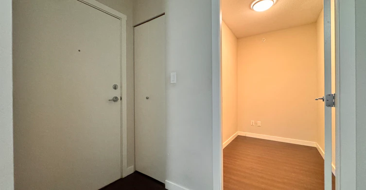 511-1919 Wylie Street, Vancouver, BC, V5Y 0E7 - 2