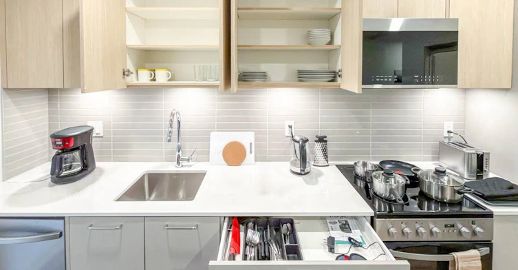 611-1529 Oxford Street, North Vancouver, BC, V7J 0G2 - 6