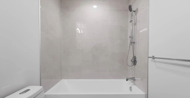 619-1529 Oxford, North Vancouver, BC, V7J 0G2 - 4