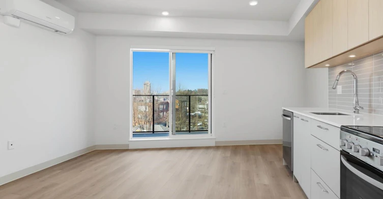 619-1529 Oxford, North Vancouver, BC, V7J 0G2 - 8