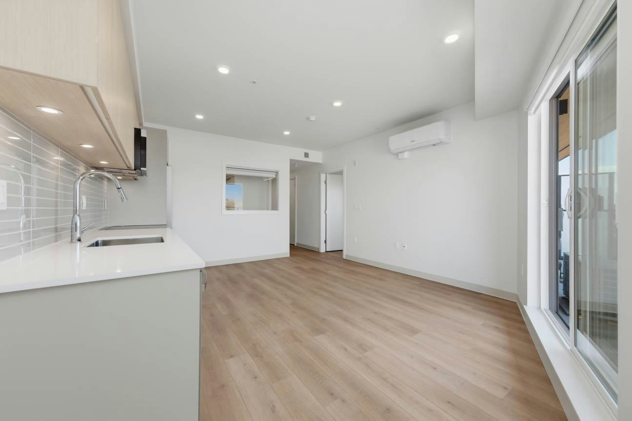 619-1529 Oxford, North Vancouver, BC, V7J 0G2 - 10