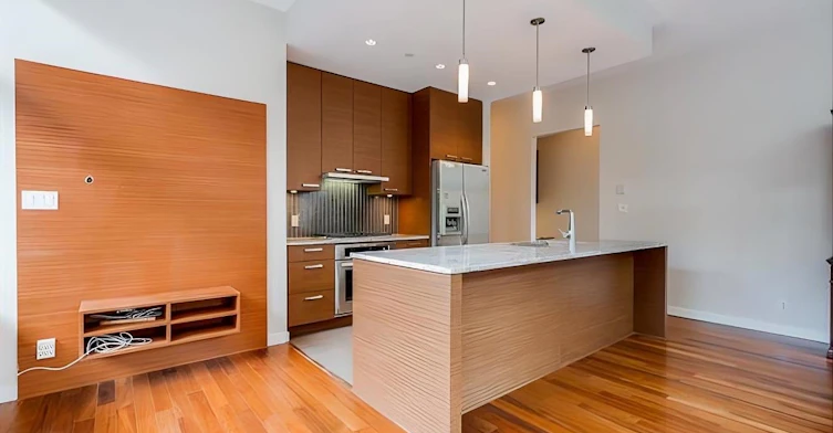 1xx-6188 Wilson Avenue, Burnaby, BC, V5H 0A5 - 2