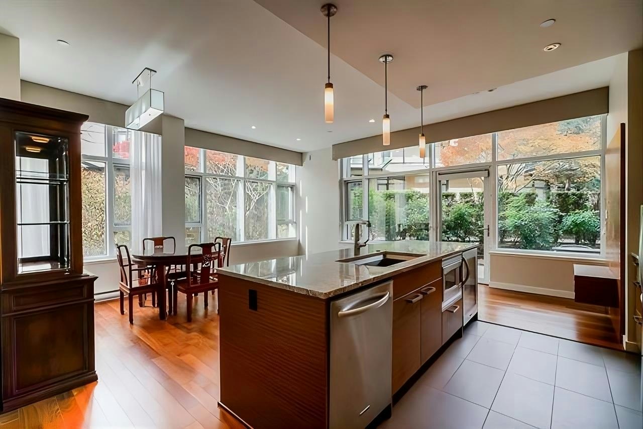 1xx-6188 Wilson Avenue, Burnaby, BC, V5H 0A5 - 3