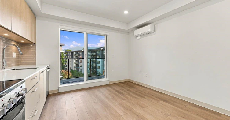 502-1529 Oxford Street, North Vancouver, BC, V7J 0G2 - 4