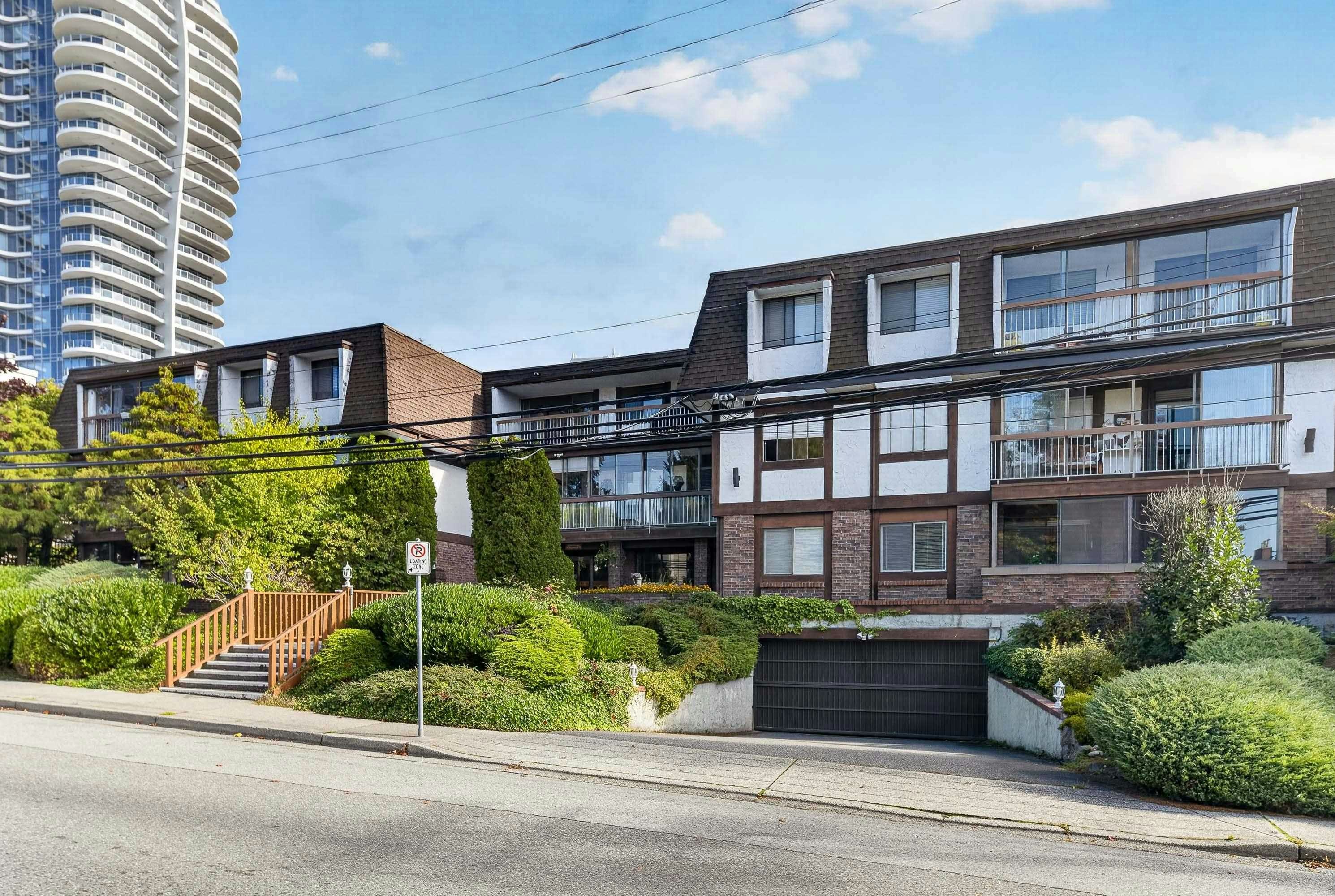304-1444 Martin Street, Surrey, BC, V4B 3W7